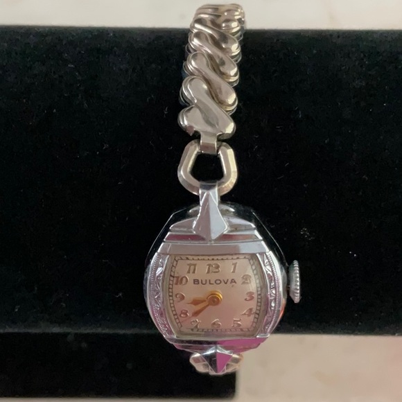 Bulova Watch 10K Gold La Petite Vintage Women Art Deco 1940s For Repair Or Parts